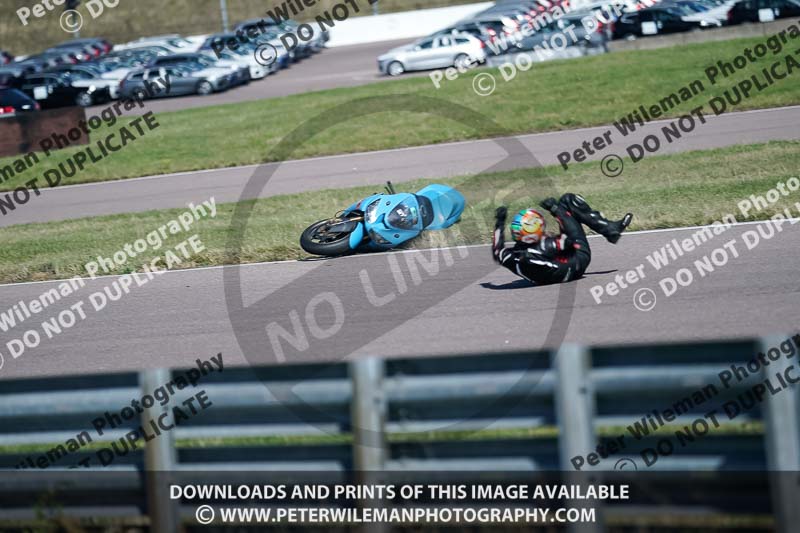 Rockingham no limits trackday;enduro digital images;event digital images;eventdigitalimages;no limits trackdays;peter wileman photography;racing digital images;rockingham raceway northamptonshire;rockingham trackday photographs;trackday digital images;trackday photos